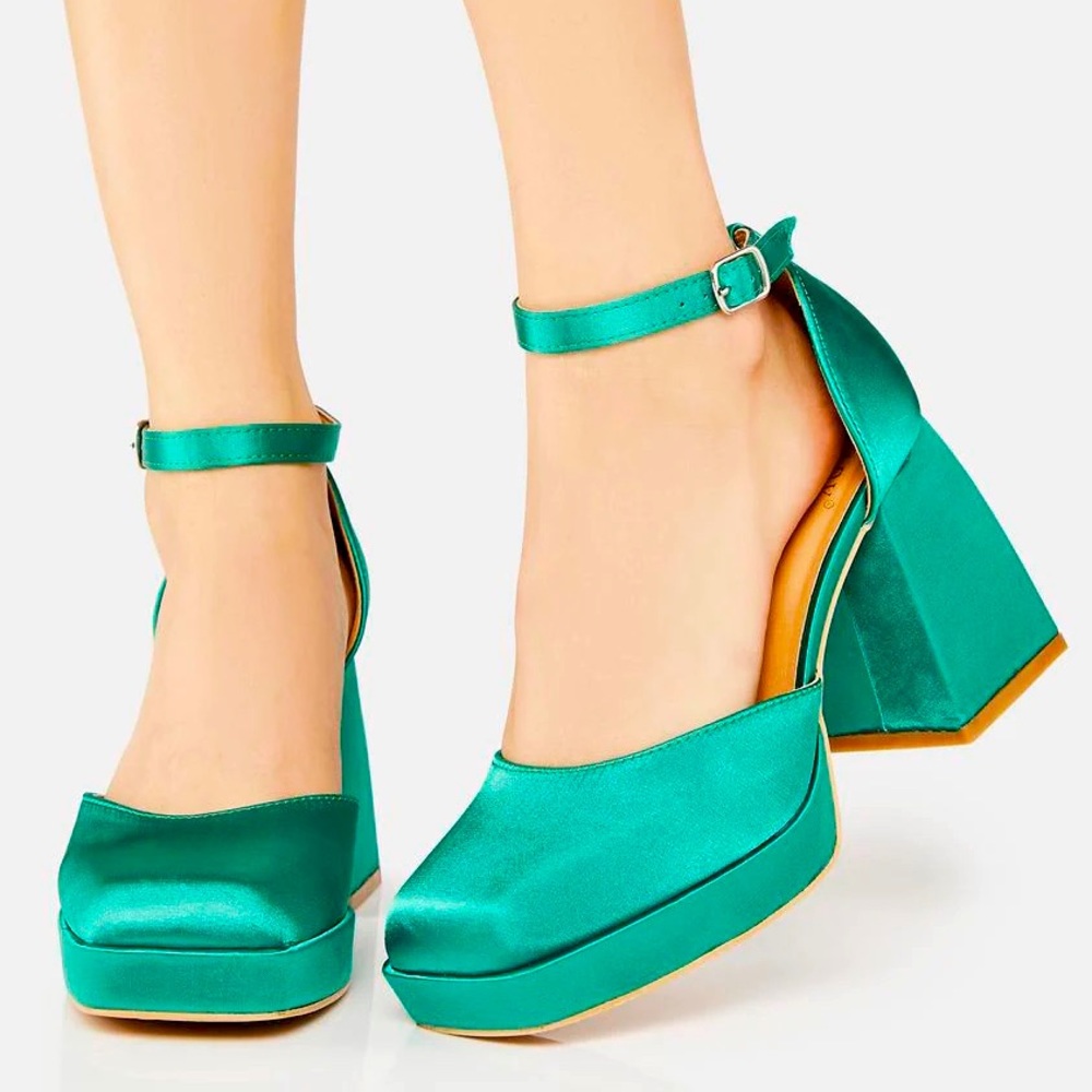 Dolls Kill Emerald ‘Simply The Best’ Satin Block Heels 🟢